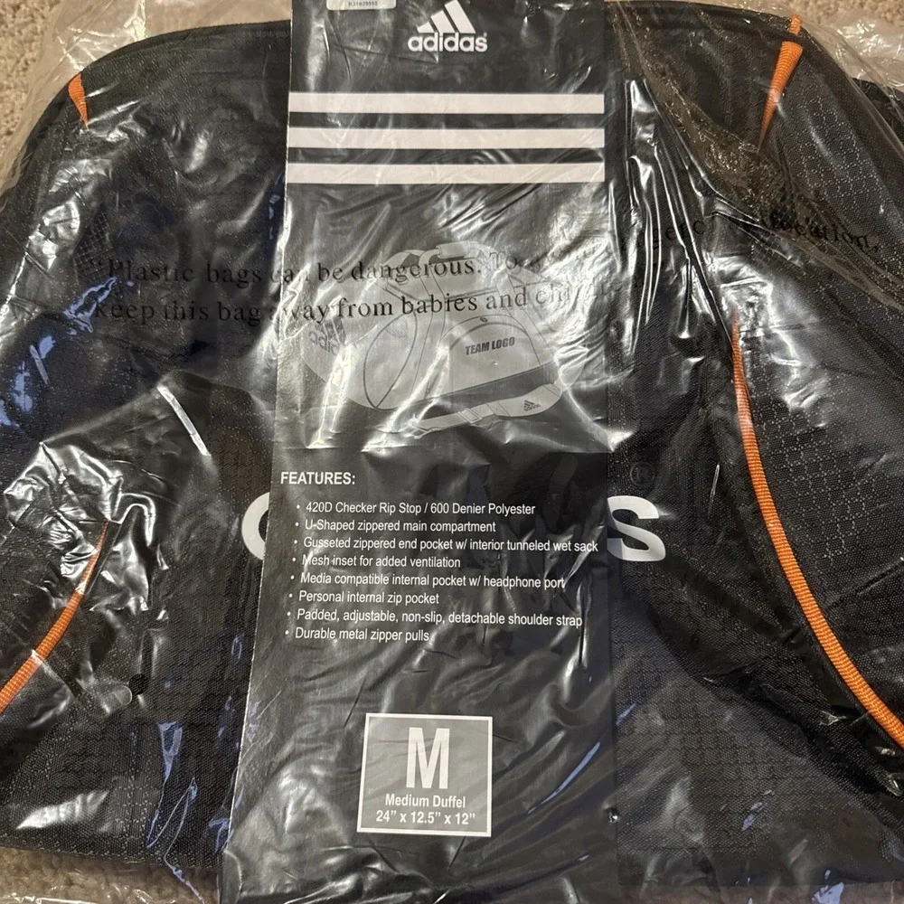 Tennessee Volunteers Adidas Medium Duffel Bag NWT